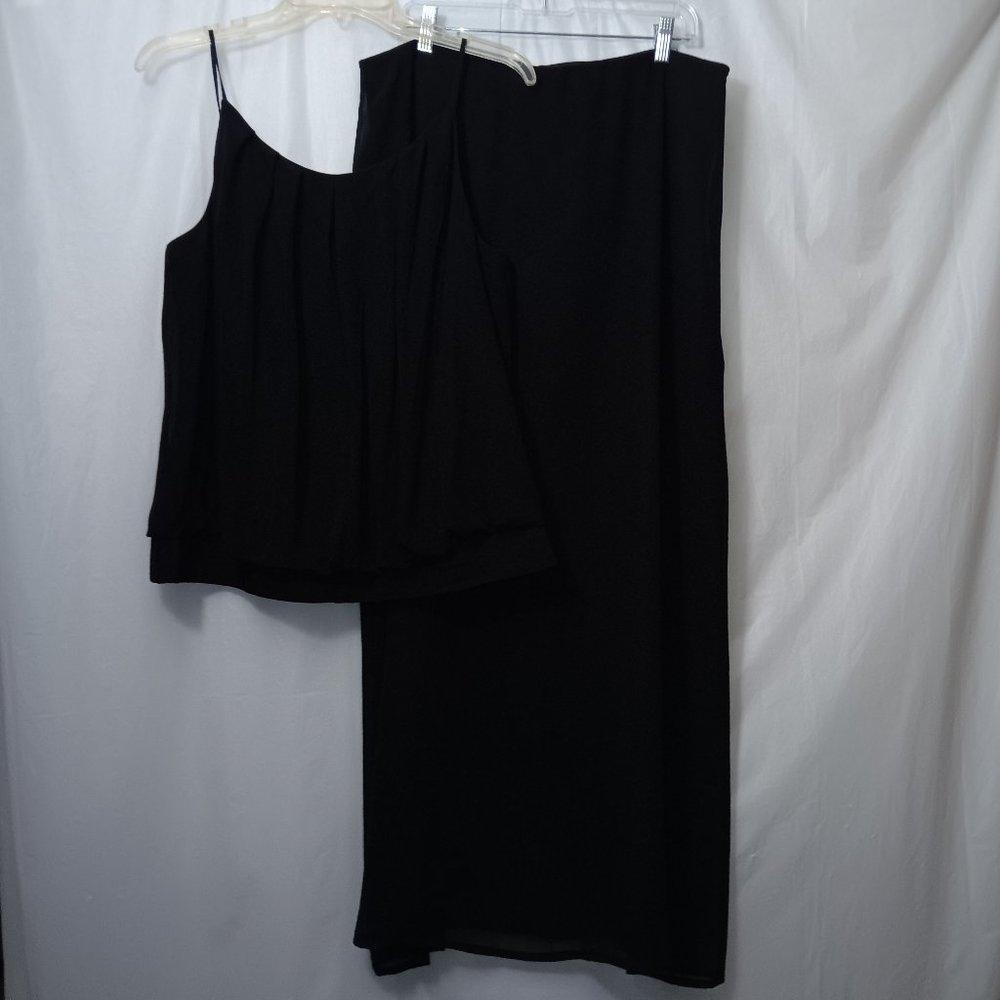 DAVID'S BRIDAL TWO PIECE SKIRT SET BLACK SIZE 14